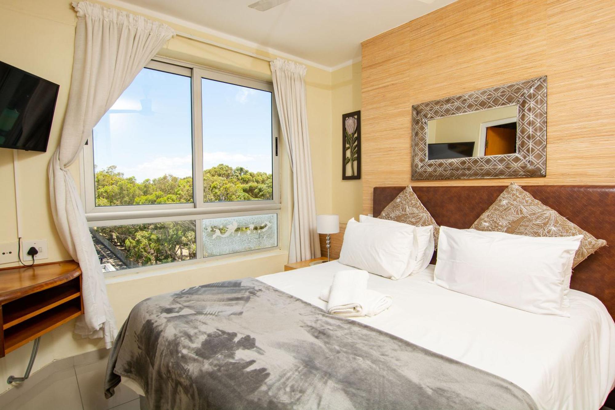 Ocean Breeze Hotel Strand Esterno foto