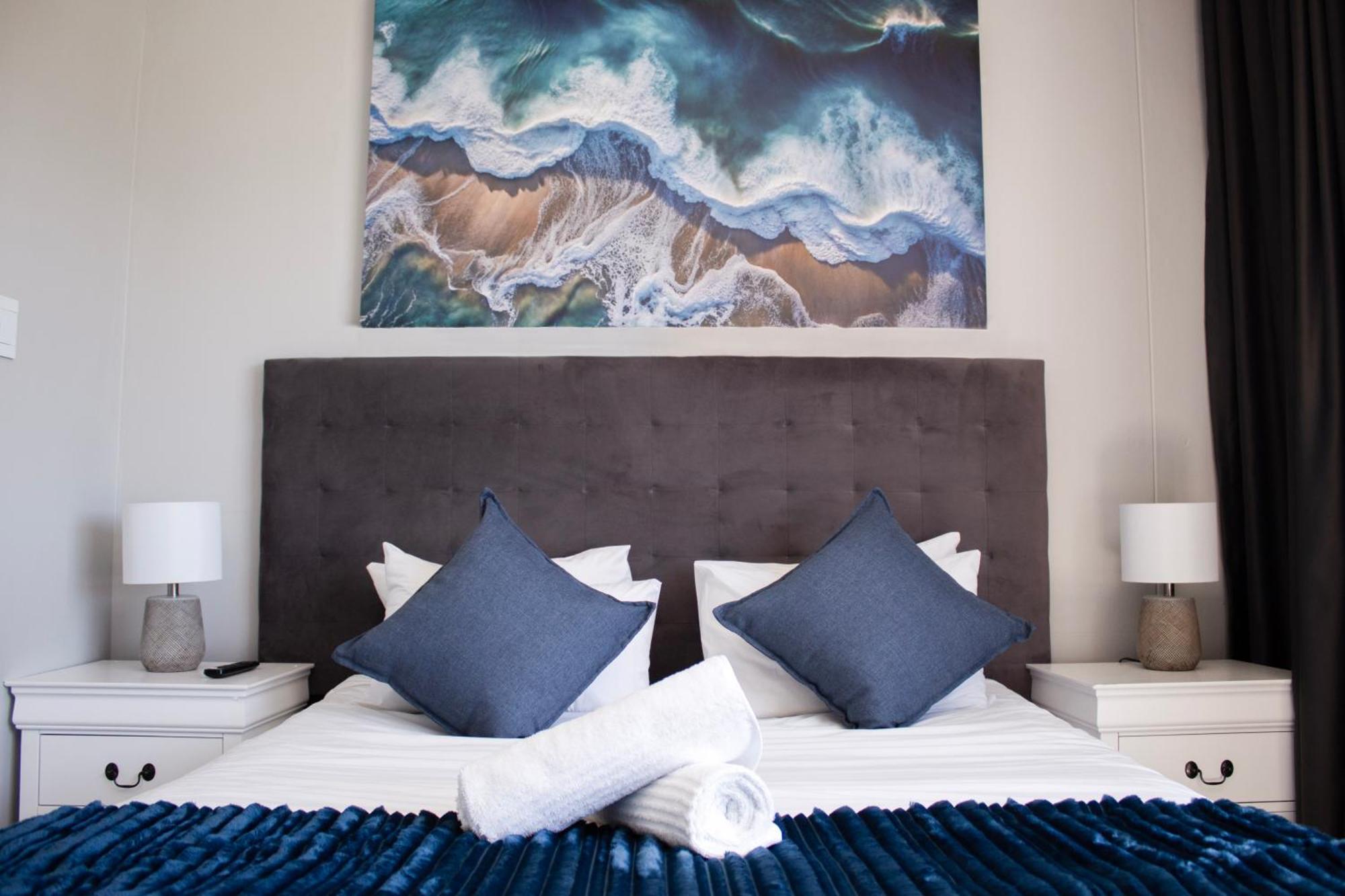 Ocean Breeze Hotel Strand Esterno foto