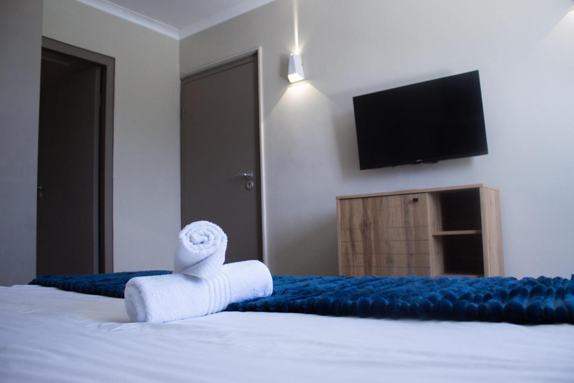 Ocean Breeze Hotel Strand Esterno foto