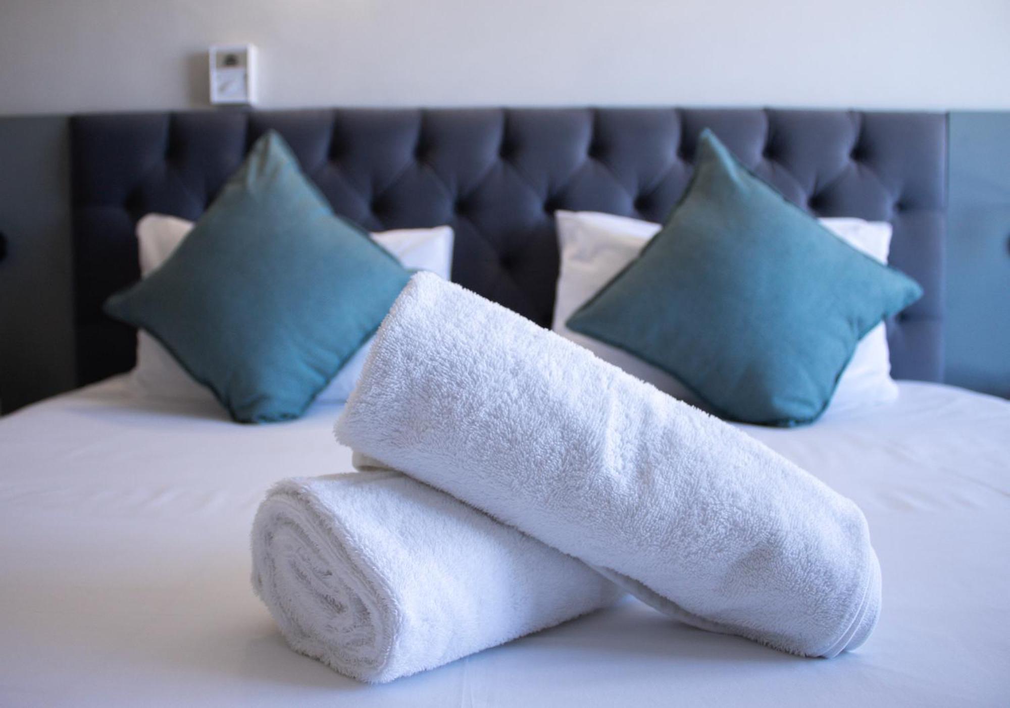 Ocean Breeze Hotel Strand Esterno foto