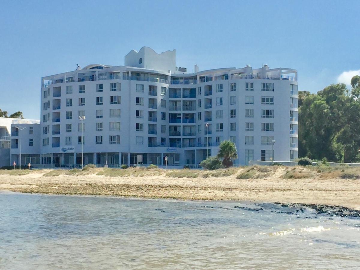 Ocean Breeze Hotel Strand Esterno foto